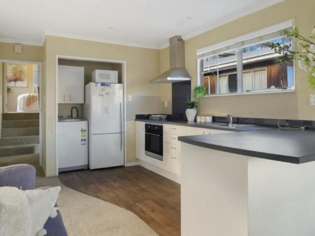 Villa Ultimate Convenience, Walk-To-Town Townhouse Queenstown Exterior foto
